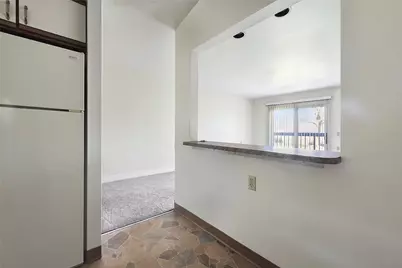 1987 Centurion Dr #L13, Pittsburgh, PA 15221 - Photo 11