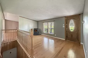 1115 Martin Rd, Fawn Township, PA 15084 - Photo 7