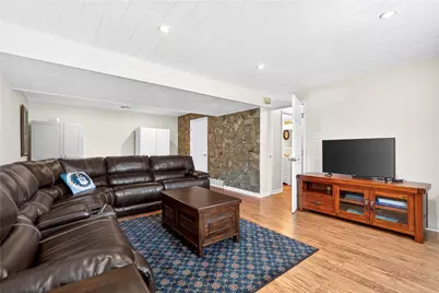 625 Stamford Drive, Hempfield Township, PA 15601 - Photo 23