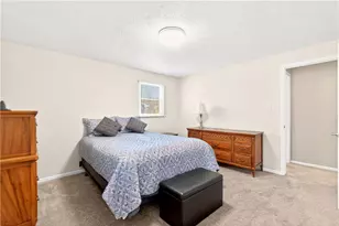 625 Stamford Dr, Hempfield Township, PA 15601 - Photo 15