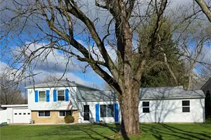 101 13th St, Pymatuning Township, PA 16125 - Photo 1