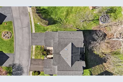 101 Westminster Drive, Ross Twp, PA 15229 - Photo 5