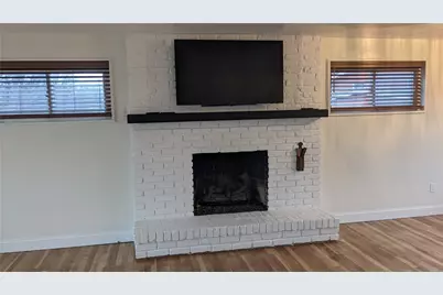 250 Woodridge Dr, Carnegie, PA 15106 - Photo 11