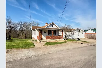 1350 Paradise Ave., Washington Township, PA 15012 - Photo 1