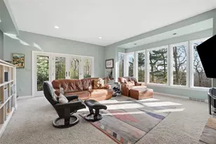 100 Forest Dr, Pittsburgh, PA 15238 - Photo 15