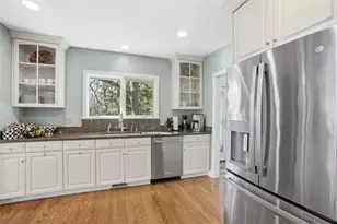 100 Forest Dr, Pittsburgh, PA 15238 - Photo 11