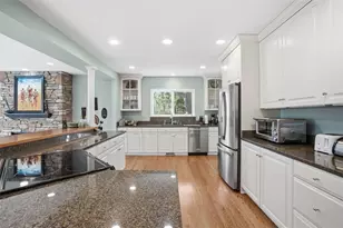 100 Forest Dr, Pittsburgh, PA 15238 - Photo 9