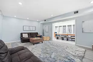 116 S Pasadena Dr, Pittsburgh, PA 15215 - Photo 13