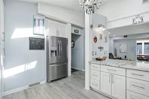 116 S Pasadena Dr, Pittsburgh, PA 15215 - Photo 9