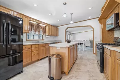 19 Jess Ln, North Fayette, PA 15057 - Photo 5