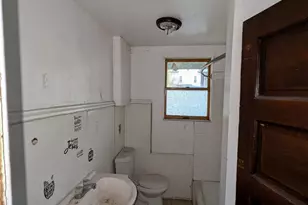 507 Center St, East Pittsburgh, PA 15112 - Photo 11