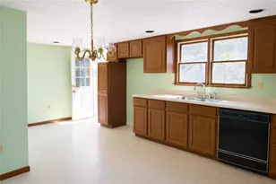 242 Stone Quarry Rd, Center Township, PA 15061 - Photo 5