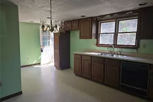 242 Stone Quarry Rd, Center Township, PA 15061 - Photo 7