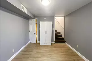 615 Broad St, Washington, PA 15301 - Photo 17