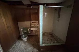 432 Mary St, Jeannette, PA 15644 - Photo 17