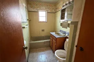 432 Mary St, Jeannette, PA 15644 - Photo 7