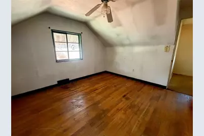 432 Mary St, Jeannette, PA 15644 - Photo 13