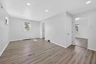 622 Ascension Dr, West Mifflin, PA 15122 - Photo 5