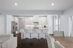 1001 Black Sands Dr, Penn Twp, PA 15644 - Photo 9