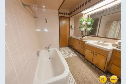 2911 Myer Blvd, McKeesport, PA 15132 - Photo 9