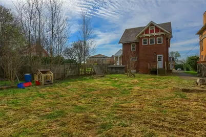 417 E Moody Ave, New Castle, PA 16105 - Photo 7