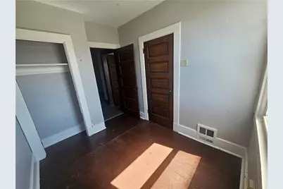 1962 Straubs Ln, Pittsburgh, PA 15212 - Photo 13
