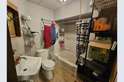 1962 Straubs Ln, Pittsburgh, PA 15212 - Photo 15