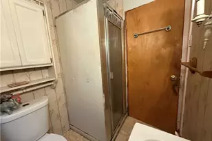 727 Thompson St, Turtle Creek, PA 15145 - Photo 9