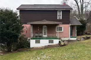 727 Thompson St, Turtle Creek, PA 15145 - Photo 1