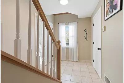 112 Hillvue Dr, Seven Fields Boro, PA 16046 - Photo 3