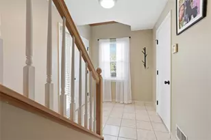 112 Hillvue Dr, Seven Fields Boro, PA 16046 - Photo 3