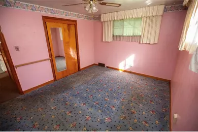 123 E Mifflin St, Whitaker, PA 15120 - Photo 9