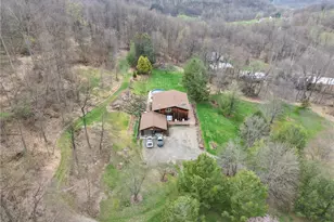 1240 Martin Rd, Kiskiminetas Township, PA 15613 - Photo 9