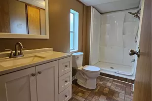 280 Valleyview Dr, Oakdale, PA 15071 - Photo 9