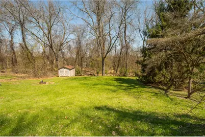 2497 Victoria Dr, Hampton, PA 15101 - Photo 5