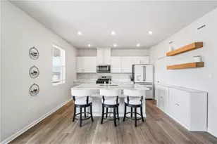 169 Shelton Place Dr, Connoquenessing Boro, PA 16033 - Photo 9