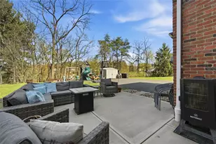 2928 Kings Mill Rd, Bethel Park, PA 15102 - Photo 35