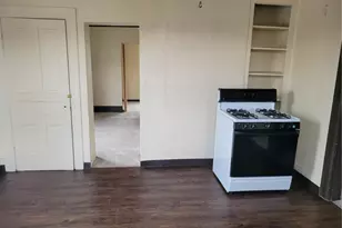 811 10th St, Stowe Township, PA 15136 - Photo 7