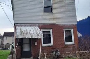 811 10th St, Stowe Township, PA 15136 - Photo 1