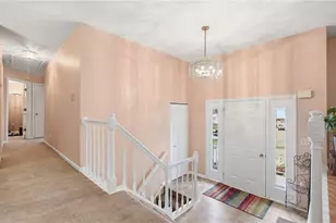 306 Covington Ct, Seven Fields Boro, PA 16046 - Photo 3