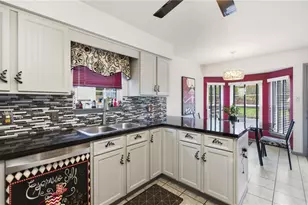 306 Covington Ct, Seven Fields Boro, PA 16046 - Photo 11