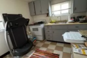 116 Delrose Dr, Liberty Boro, PA 15133 - Photo 5