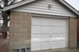 104 Delrose Dr, Liberty Boro, PA 15133 - Photo 3