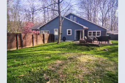 135 Mennonite Camp Rd, Mount Pleasant Township, PA 15666 - Photo 5