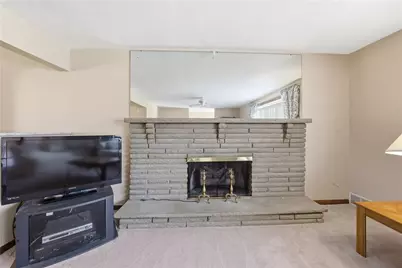 705 Willruth Dr, Pittsburgh, PA 15101 - Photo 7