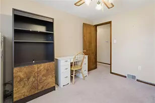 705 Willruth Dr, Pittsburgh, PA 15101 - Photo 17