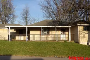 926 Stambaugh Ave, Farrell, PA 16121 - Photo 1