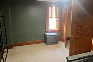 153 Locust St, Ambridge, PA 15003 - Photo 11