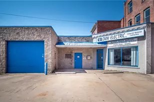 223 E 4th Ave, Tarentum, PA 15084 - Photo 1