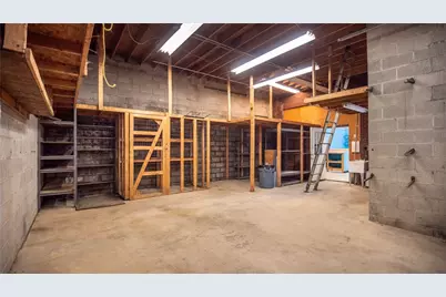 223 E 4th Avenue, Tarentum, PA 15084 - Photo 9